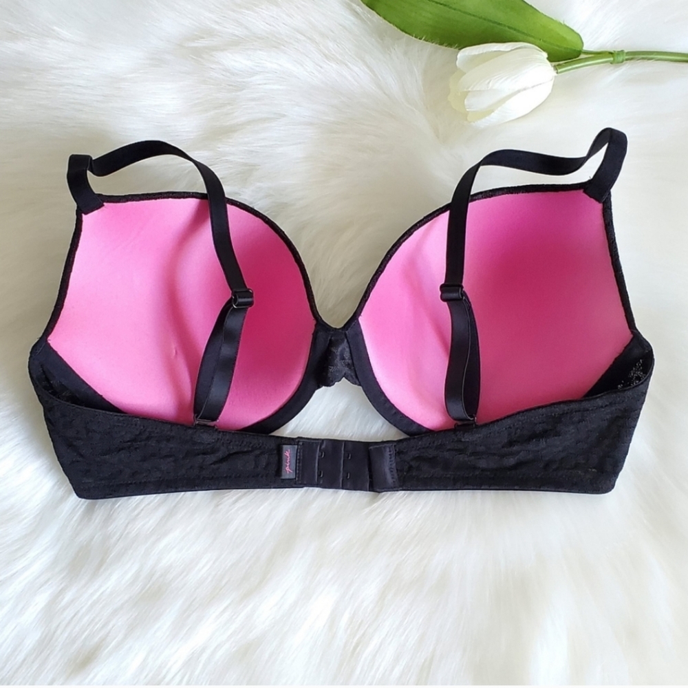 Victoria's Secret Pink Push-up Bra Size 36D - Picture 2 of 3